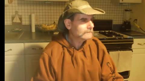 Ray online show from November 19, 10:04 am