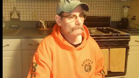 Ray online show from December 5, 10:33 am