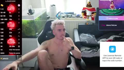 Rayzel White online show from May 17, 12:12 pm