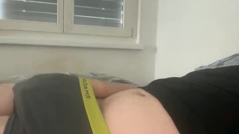 rbnaustiiin online show from December 27, 9:06 am