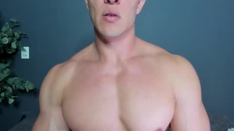 twitter REECET26 instagram RECCETAYLOR online show from December 18, 11:01 pm