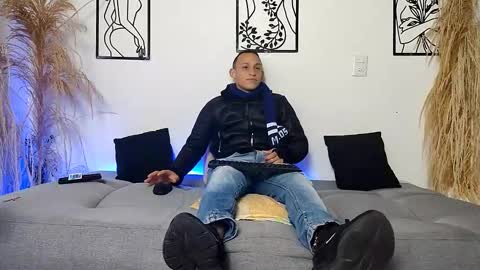 reymasterhot online show from January 15, 8:44 pm