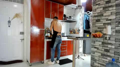 reymasterhot online show from November 24, 7:26 pm