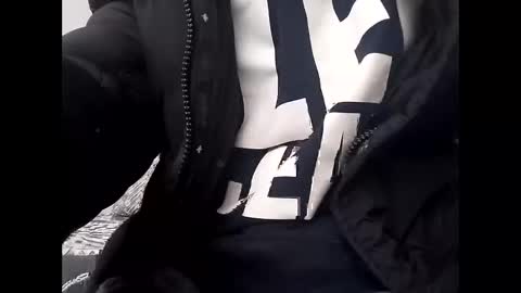 Snapshot of rhymes2479 chatting on October 28, 7:44 am Shaved cock ready online show from October 28, 7:44 am