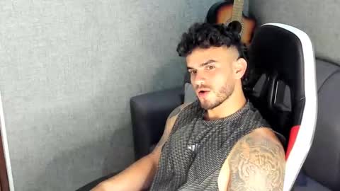 ricardogonzalez666 online show from October 29, 1:08 am