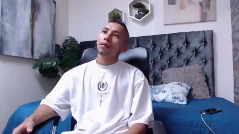 richar_voller online show from January 23, 11:15 am