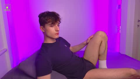 Richard online show from February 8, 3:49 pm