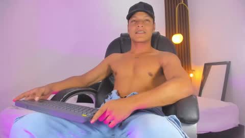 Ricky  online show from January 18, 9:34 pm