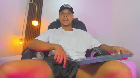 Ricky  online show from February 10, 9:36 pm