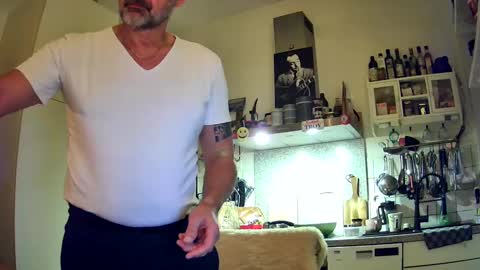 Snapshot of roadrunnerger chatting on January 8, 5:59 pm roadrunnerger online show from January 8, 5:59 pm