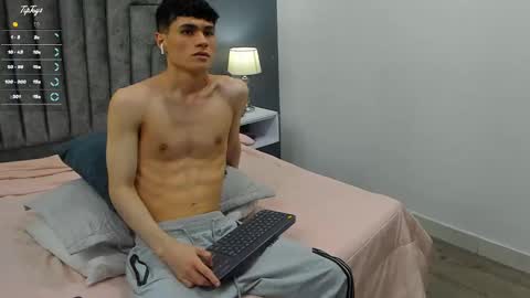 Roan Birkin online show from February 14, 8:37 pm