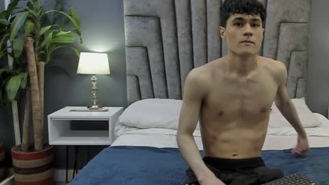 Roan Birkin online show from January 30, 7:48 pm