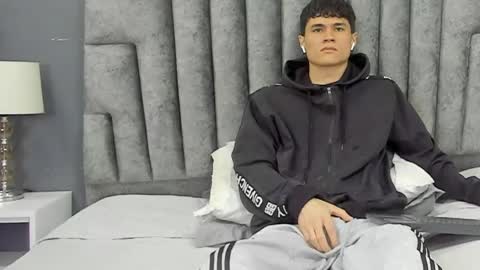 Roan Birkin online show from March 2, 7:19 pm