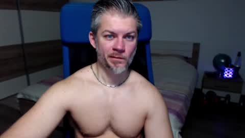 robbyshawz online show from February 3, 6:13 am