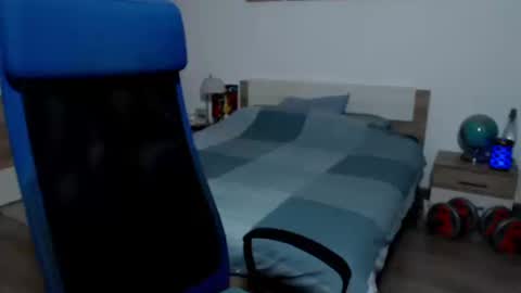 robbyshawz online show from March 12, 7:05 am