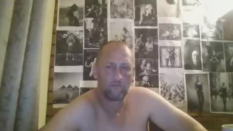 robert69huge online show from February 15, 11:29 am