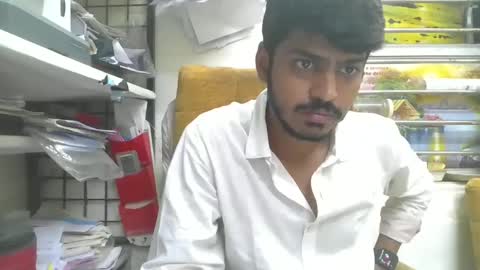 Snapshot of robertsalia220 chatting on February 8, 12:28 pm Robertsalia online show from February 8, 12:28 pm