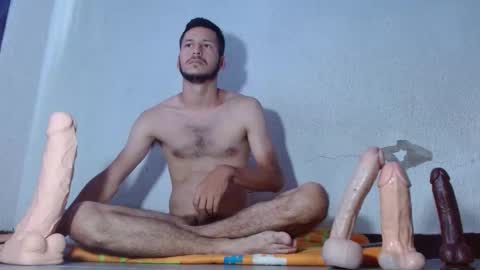 Snapshot of robinhotsexy chatting on October 5, 9:08 pm robinhotsexy online show from October 5, 9:08 pm