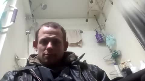 robisgr857 online show from January 14, 9:58 am