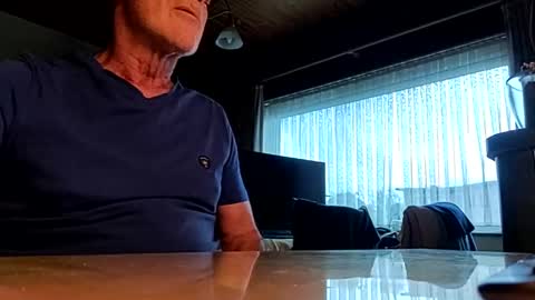 robke1966 online show from December 7, 8:11 am