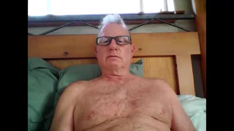 robo0000 online show from March 23, 2:45 pm