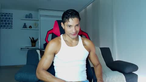 roby_millerr online show from April 6, 5:36 pm