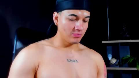 rocco_santos online show from March 26, 6:56 pm