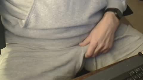 rockhardff online show from December 15, 5:34 am