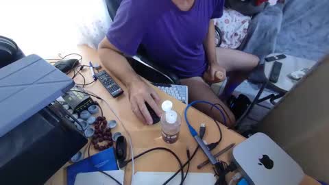 Snapshot of rokettttt chatting on September 17, 2:07 pm rokettttt online show from September 17, 2:07 pm