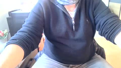 rolandloser1000 online show from March 1, 12:34 pm