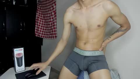 rolling_05 online show from March 4, 12:50 am