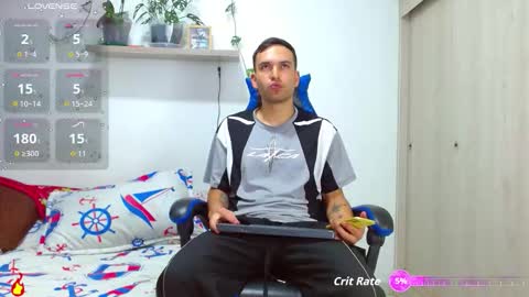 rolos_hot32 online show from October 29, 10:45 pm