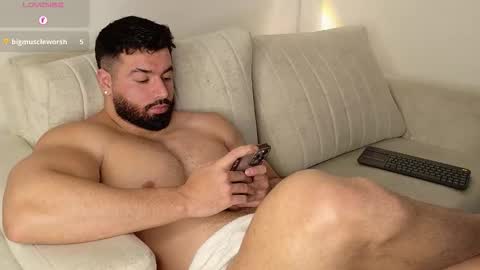 Roman Lux online show from December 3, 6:19 am