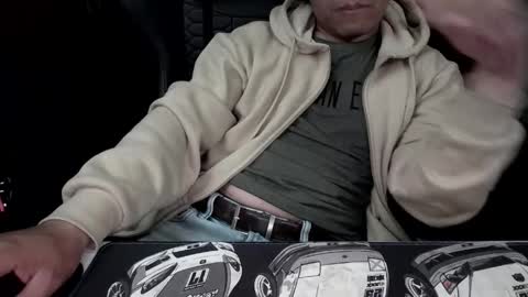 roquet8672 online show from April 26, 1:36 am