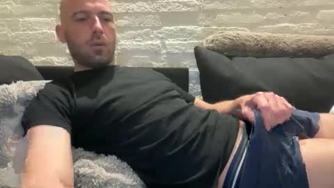 rotteei1 online show from April 20, 3:42 am