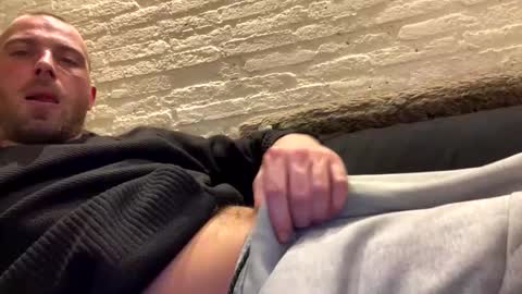 rotteei1 online show from February 16, 9:13 pm