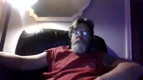 Snapshot of runningaround60 chatting on January 2, 2:54 am runningaround60 online show from January 2, 2:54 am