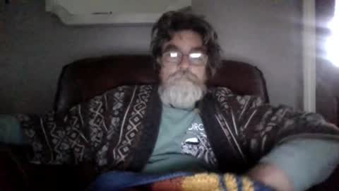 Snapshot of runningaround60 chatting on October 11, 11:47 am runningaround60 online show from October 11, 11:47 am