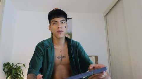  R U S S E L L  online show from April 7, 2:55 am