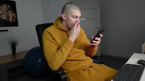 RYAN DOZER online show from February 7, 6:31 am