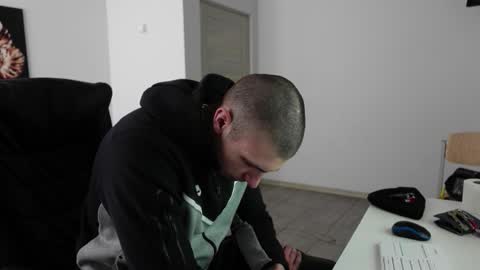 RYAN DOZER online show from February 25, 7:42 am