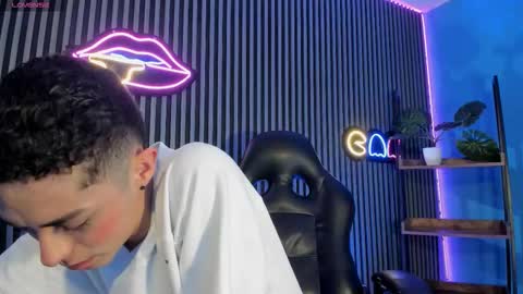 Snapshot of ryan_sailor chatting on October 21, 9:17 pm RYAN online show from October 21, 9:17 pm