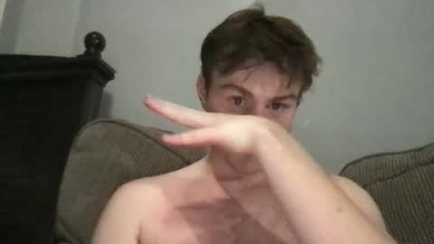 ryanhung_57 online show from November 4, 3:29 am