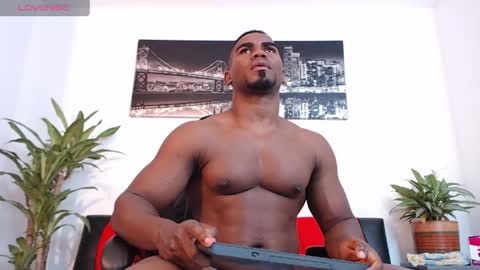 Instagram  Ryandwrn online show from April 12, 6:09 pm