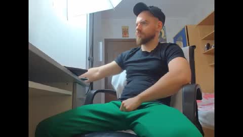 Ryanstone  online show from November 24, 5:41 am