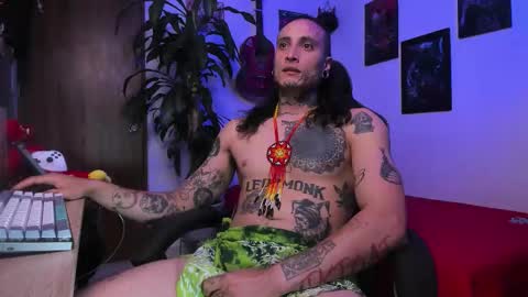 leopmonk help me reach 100 thumbs up online show from January 6, 1:09 am