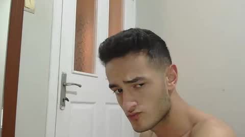 s2ici online show from November 14, 8:43 pm