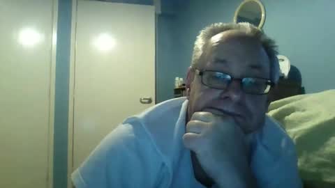 Snapshot of s536sny18 chatting on October 25, 1:46 pm s536sny18 online show from October 25, 1:46 pm