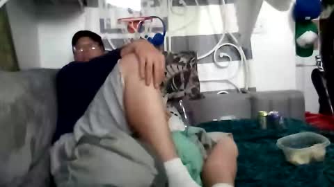 Snapshot of salis1981 chatting on October 15, 11:01 pm salis1981 online show from October 15, 11:01 pm