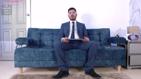 Snapshot of samuelcoopper chatting on October 12, 12:32 pm  Samuel Coopper  online show from October 12, 12:32 pm